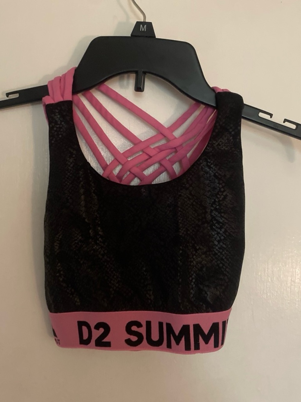 Varsity Spirit D2 Summit Black and White Apparel Tag